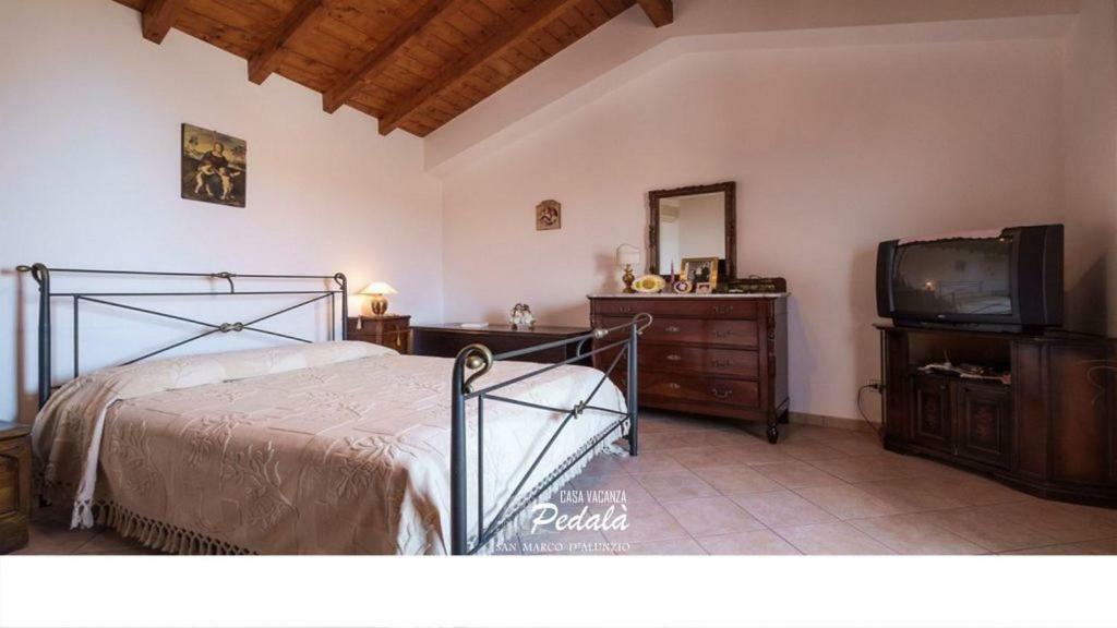 Casa Vacanza Pedala Villa San Marco d'Alunzio Eksteriør billede